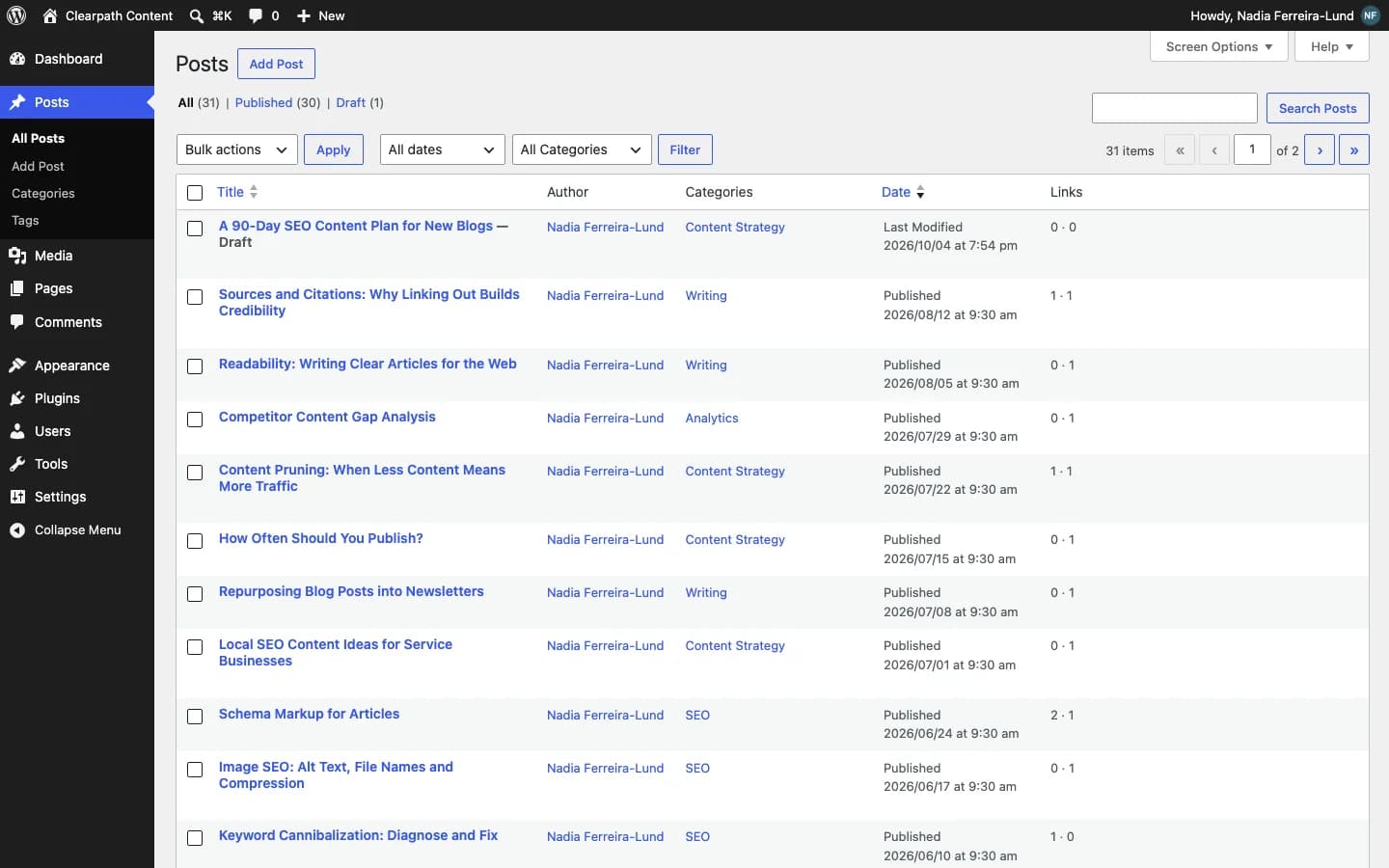 Contentor Internal Link Assistant: The "Links" column (inbound · outbound) in the post list.